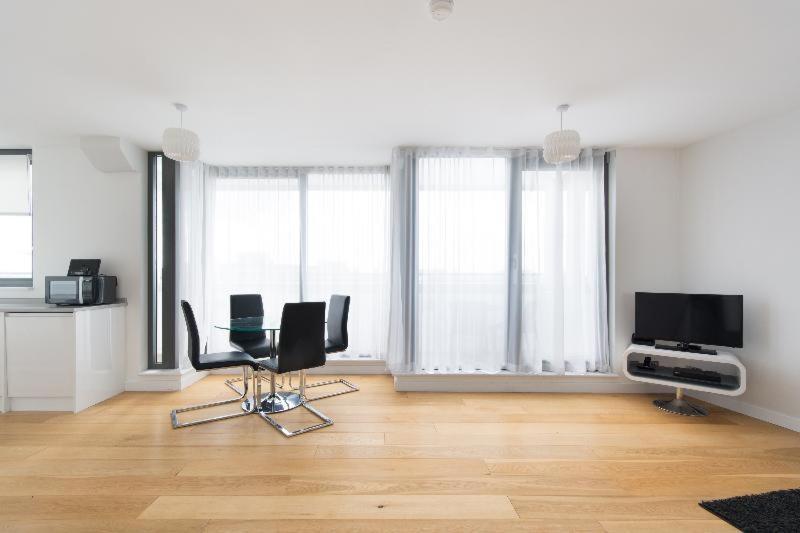 Sonder The Bard Aparthotel Londra Cameră foto